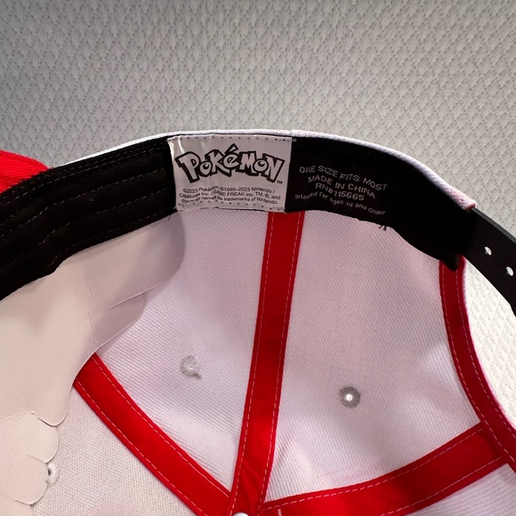 Pokémon, Team Rocket Hat! - Picture 8 of 10